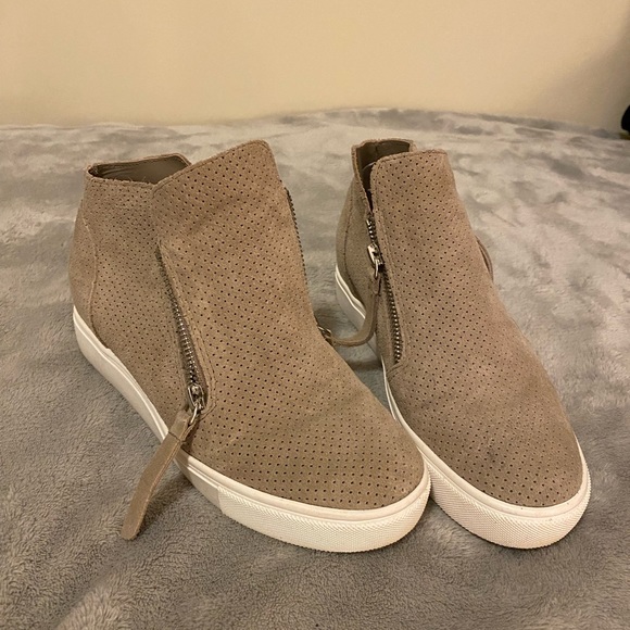 Steve Madden Wedge Booties - Picture 1 of 5